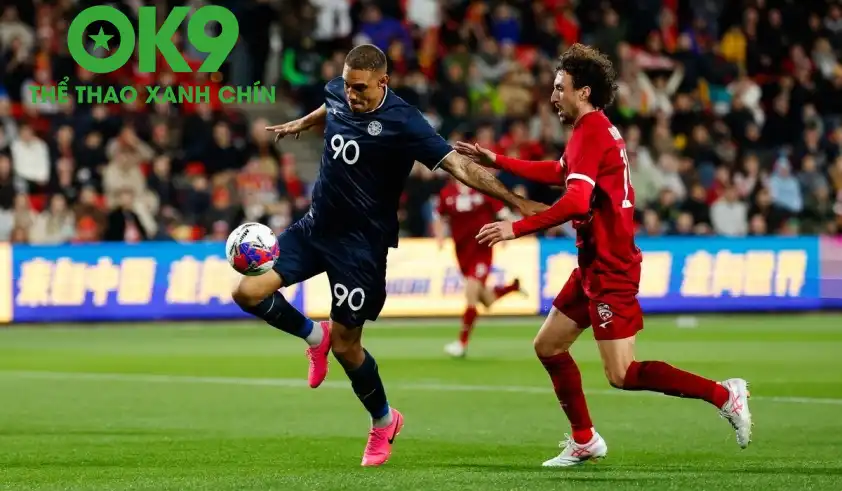 Brayan Perea ấn định chiến thắng 2-0 cho đại diện của Việt Nam (Ảnh: AFC).